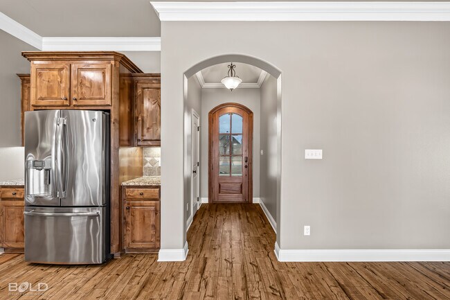 Building Photo - 201 Roanoke Cir