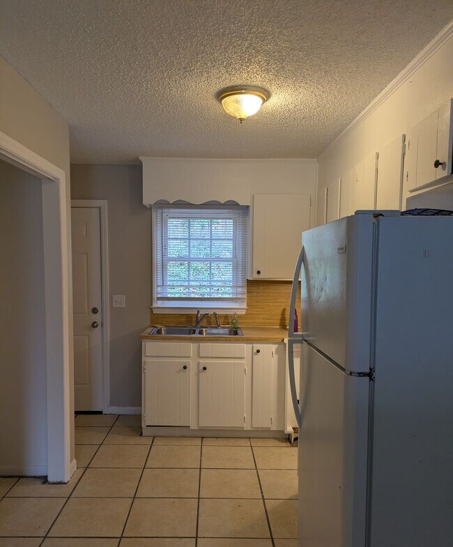 Foto del edificio - 211 8th Ave Dr SE