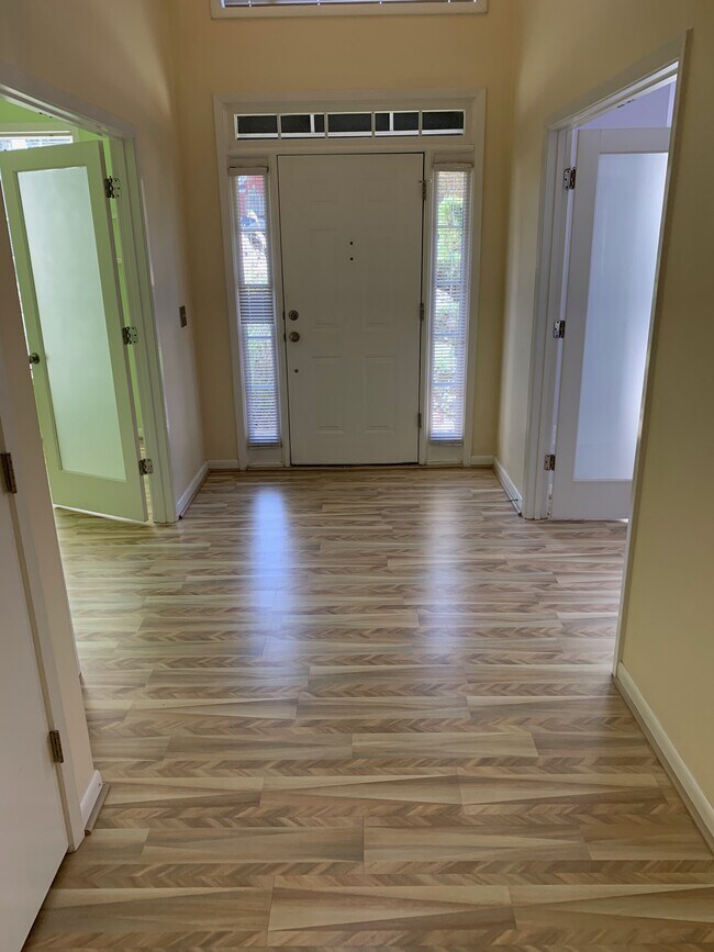 Photo - 11080 Kimball Crest Dr House