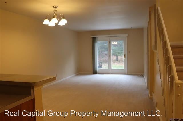 Foto del edificio - 3 br, 2 bath House - 7035 Suzanne Lane