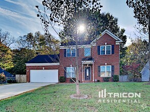 Building Photo - 701 Barbee Farm Dr