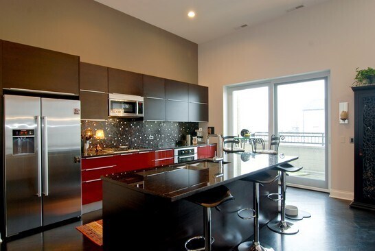 Foto del edificio - 2410 W Bloomingdale Ave
