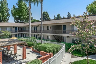 Hampshire Square Apartment Homes photo'