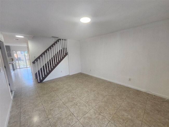 Building Photo - 8722 SW 21st Ct