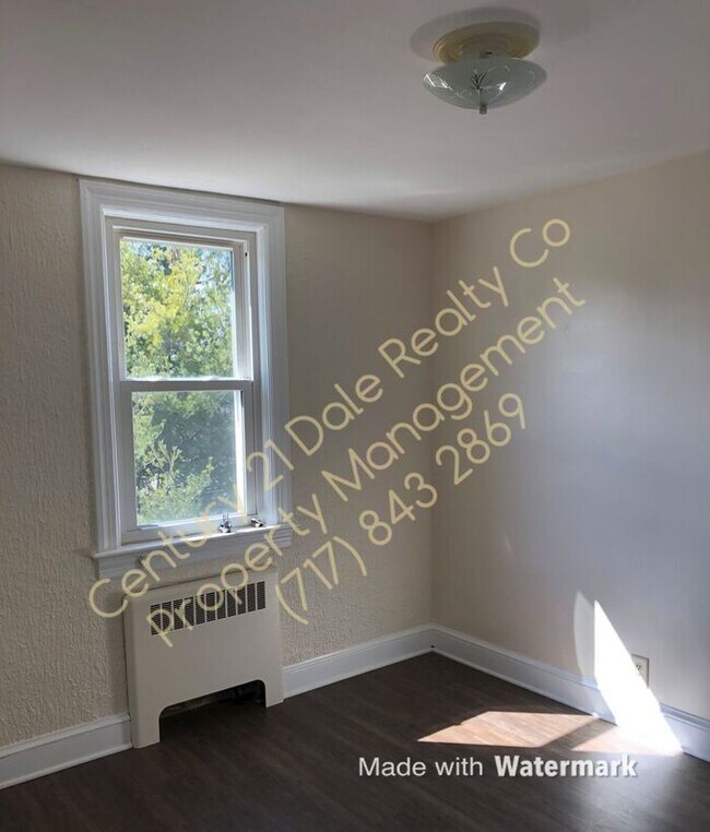 Foto del edificio - 1BR, West York, Heat and Hot Water included