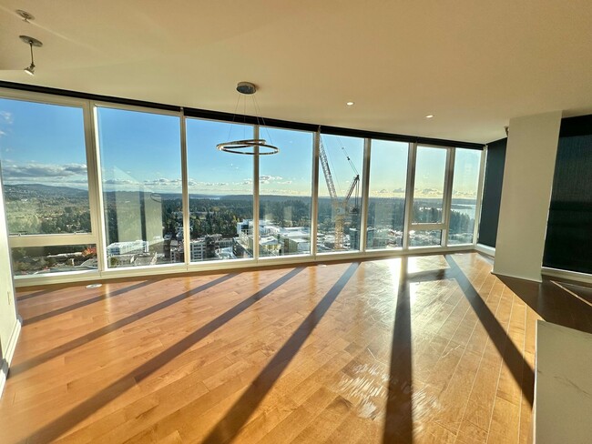 Building Photo - Stunning Bellevue Towers 35th Floor Condo ...