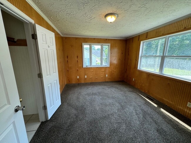 Foto del edificio - 4 BD, 2 BA Cozy Home in Martin, TN!