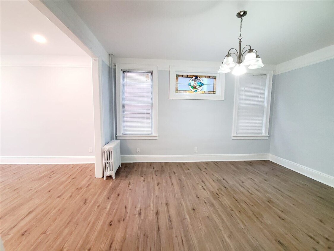 Foto principal - 151 W 33rd St