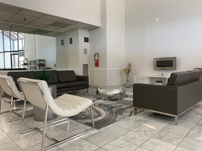 Foto del edificio - 382 Ocean Ave