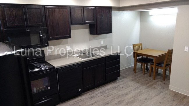 Foto del edificio - 1421 W Granite St
