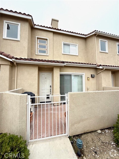Building Photo - 25768 Perlman Pl