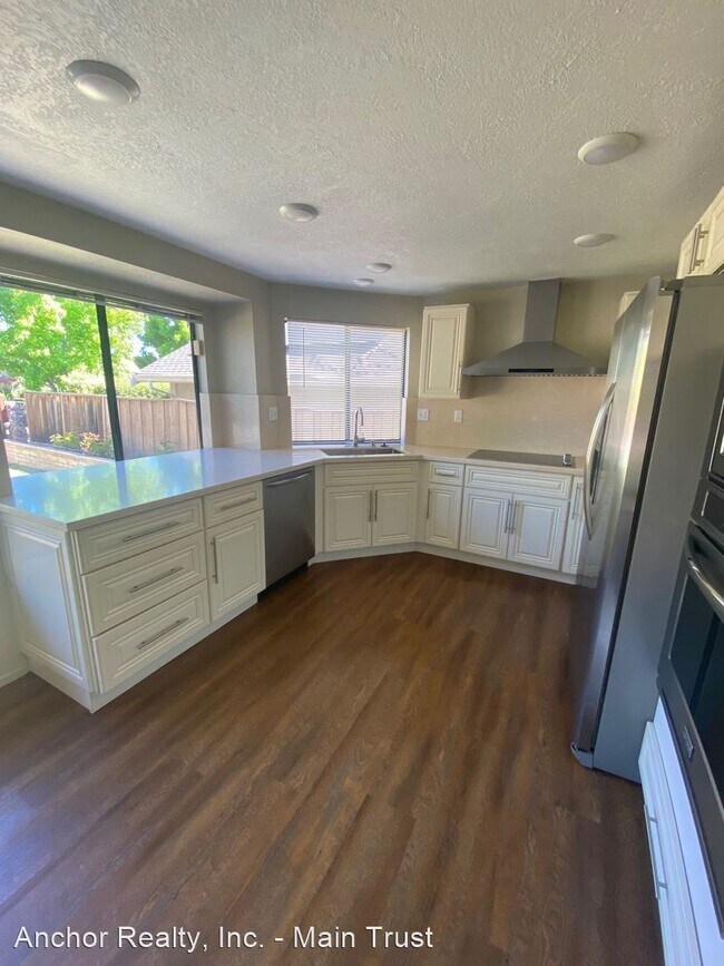 Foto del edificio - 4 br, 2.5 bath House - 609 Somerset Lane
