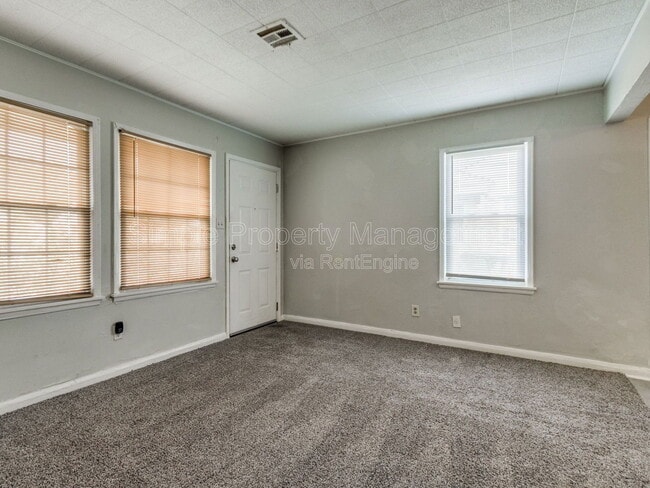 Photo - 402 Babb Dr Townhome