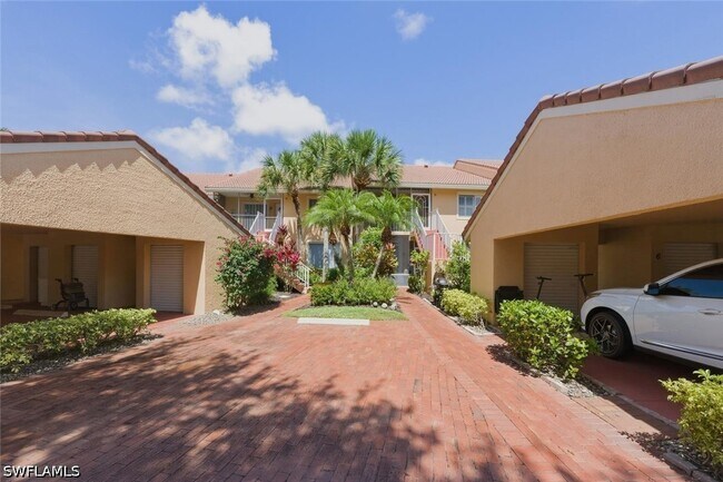 Foto del edificio - 1645 Windy Pines Dr
