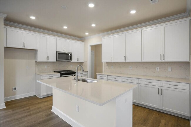Building Photo - 629 Andrade Dr