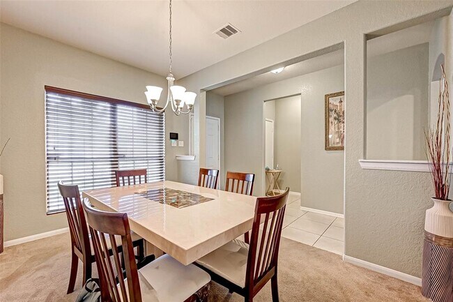 Foto del edificio - 4935 Evergreen Haven Ct