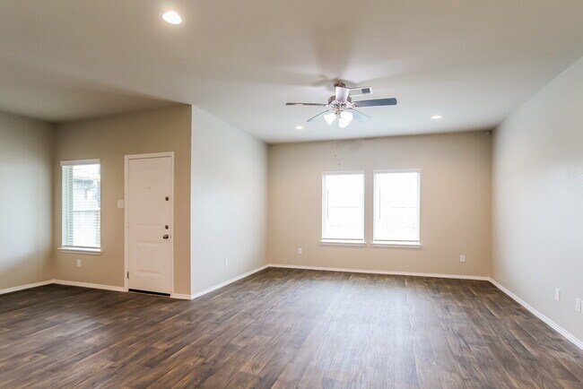 Building Photo - 23426 Rebecca Field Ln