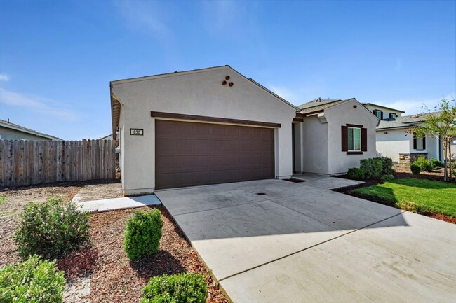 Foto del edificio - 830 Holdenhurst Ln