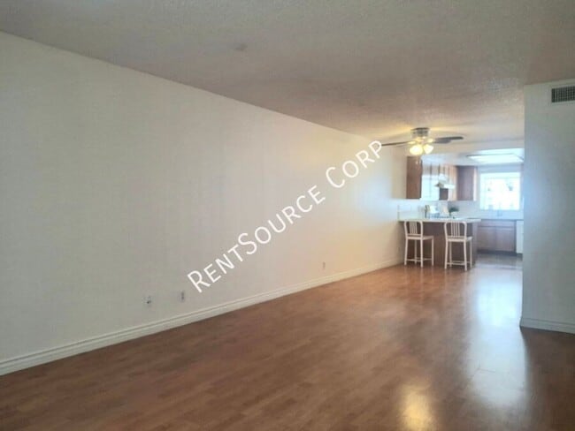 Building Photo - 20345 Rue Crevier