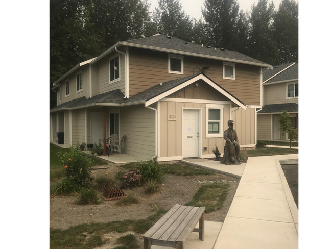 Nicholas Court - Nicholas Townhomes