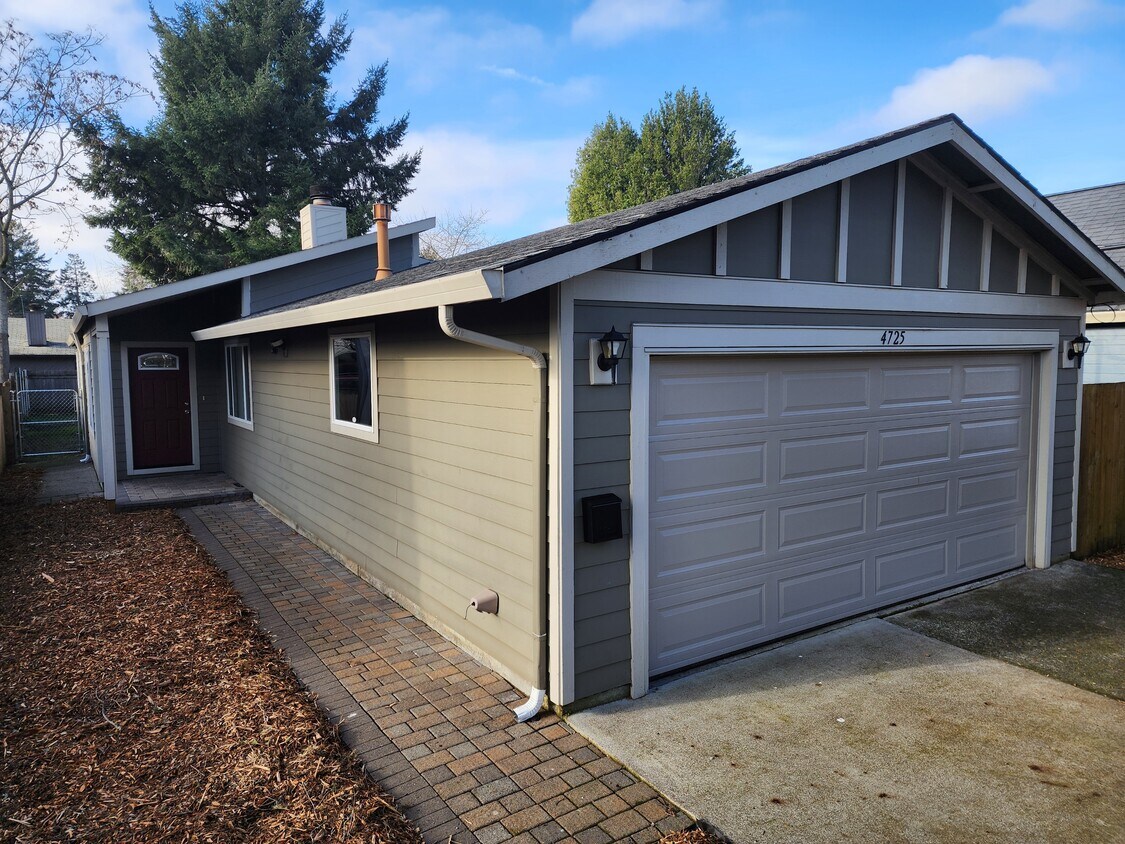 Foto principal - 4725 SE 60th Ave
