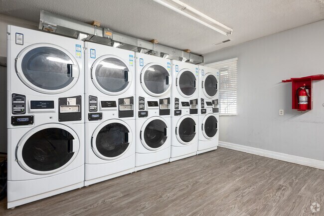 Cuarto de lavado - The Haven at Triad Park