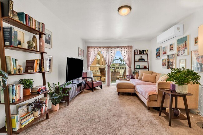 Foto del edificio - 3030 Suncrest Dr
