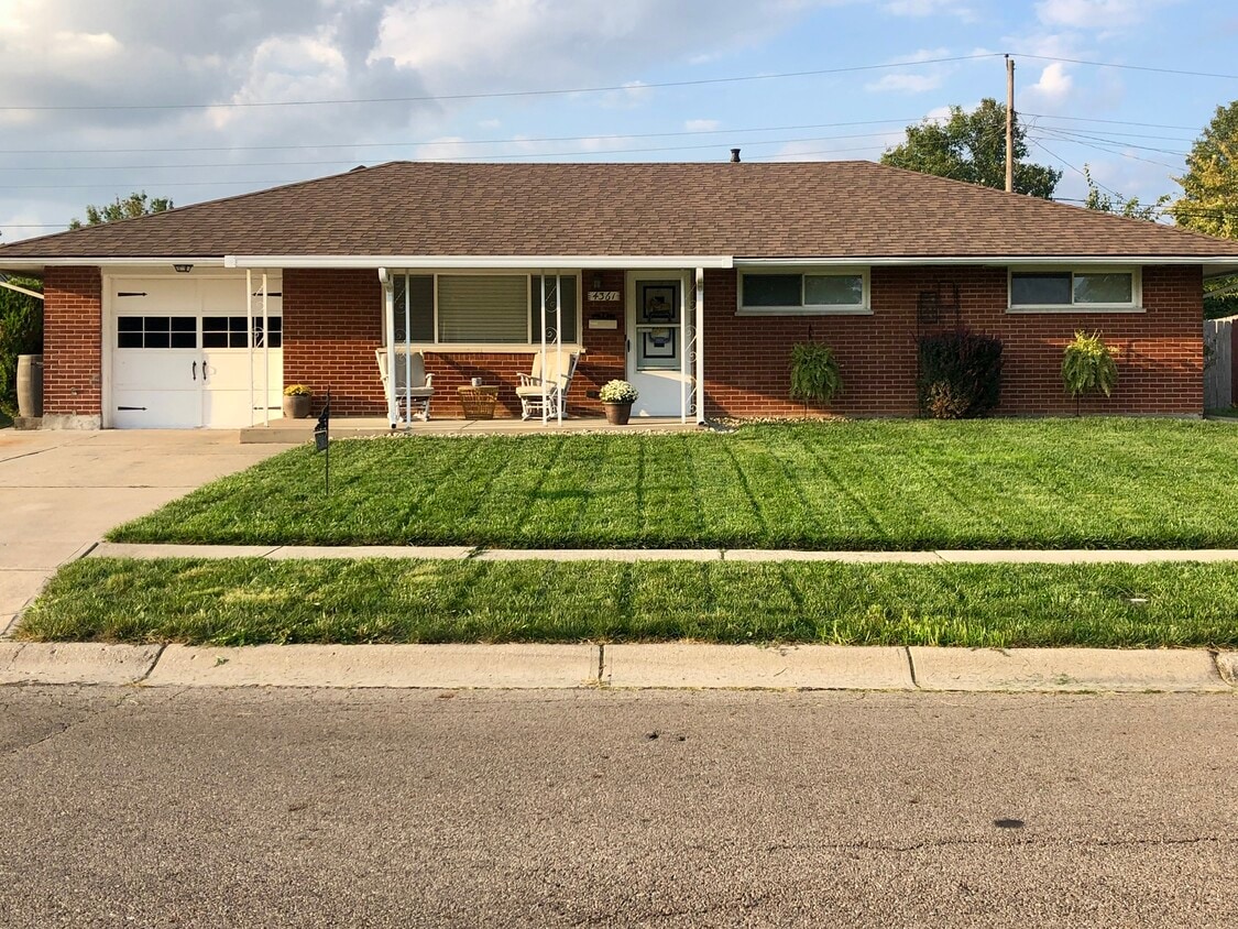 4361 Lambeth Dr, Huber Heights, OH 45424 House Rental in Huber