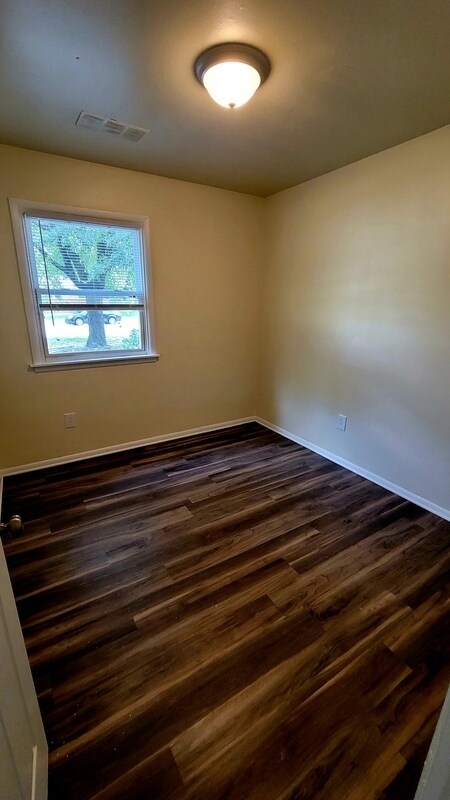 Building Photo - 2302 Apollo Rd