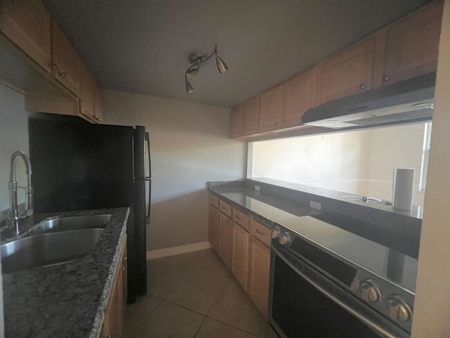 Photo - 1131 SE 4th St Townhome