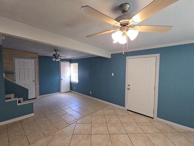 Photo - 9010 Linda Vista Rd Apartment