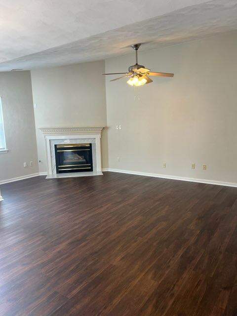 Building Photo - 107 Bridle Ln