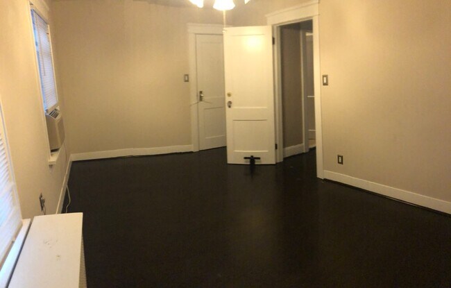 Foto del edificio - 8306 Newkirk Ave