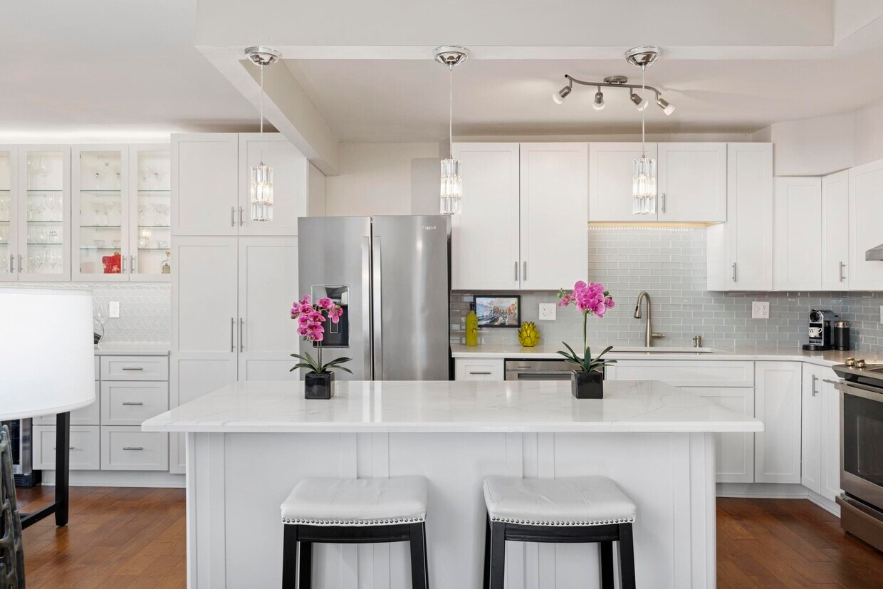Foto principal - 4545 Wornall Rd