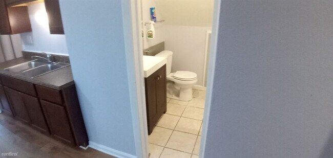 Foto del edificio - 1 br, 1 bath 4plex - 2303 West McKinley Av...