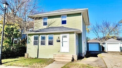 Building Photo - 2819 E Mishawaka Ave