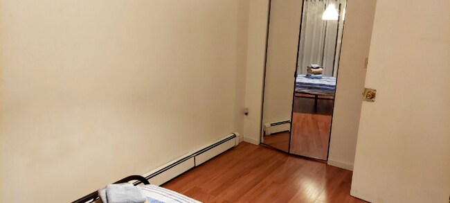 Foto del edificio - 52-14 94th St