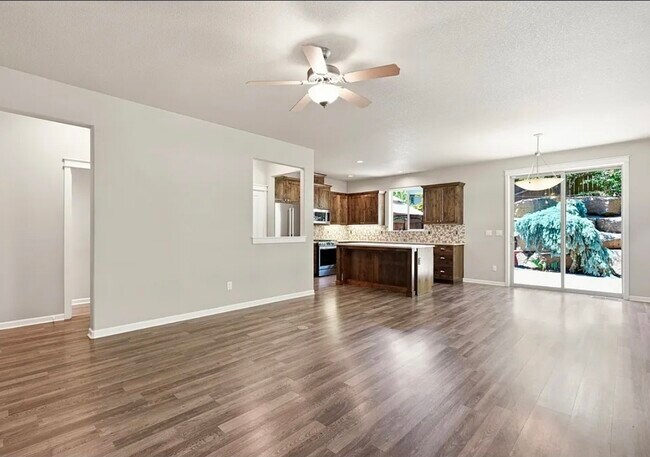 Foto del edificio - 63195 Black Powder Ln