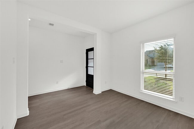 Foto del edificio - 4903 Chestnut Valley Ln