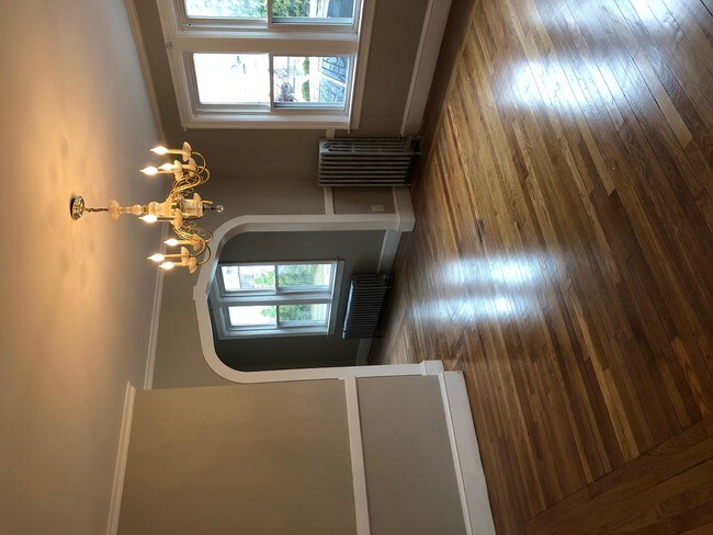 Building Photo - 2 bedroom in Cranston RI 02910