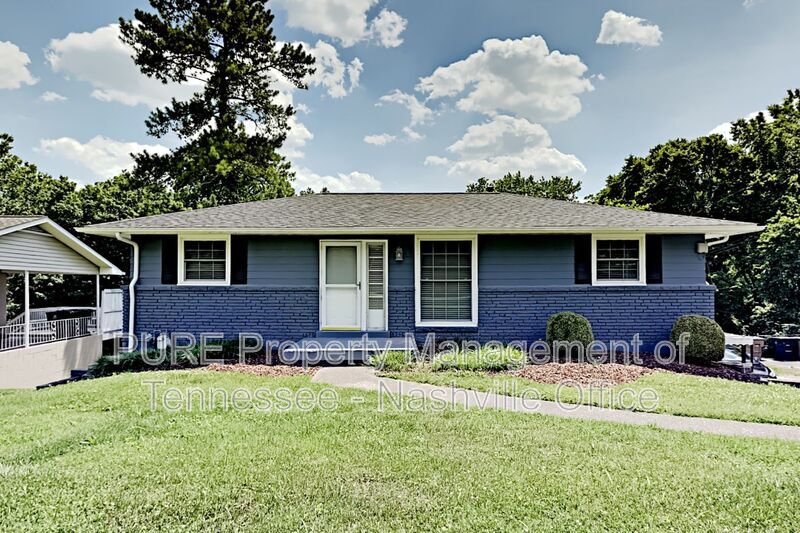 Primary Photo - 573 Whispering Hills Dr