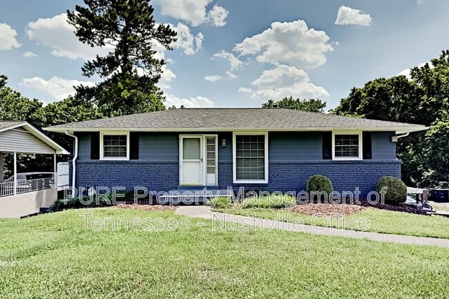 Photo - 573 Whispering Hills Dr House