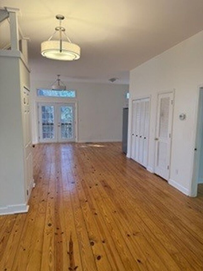 Foto del edificio - WELCOME TO MAYRIVER ROAD NO HOA