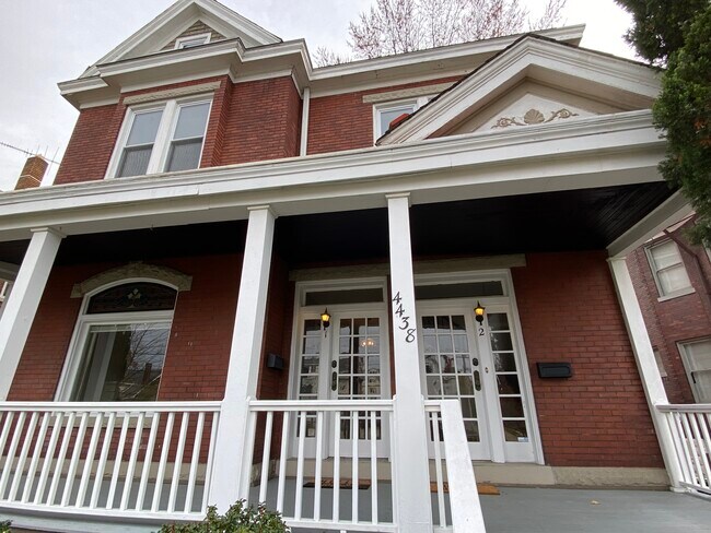 Foto del edificio - 4438 Ashland Ave