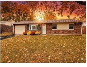 Building Photo - 1449 Skylark Dr