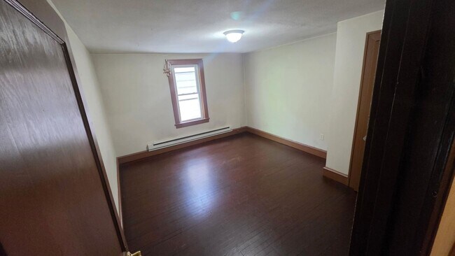 Foto del edificio - 233 E Ridge St