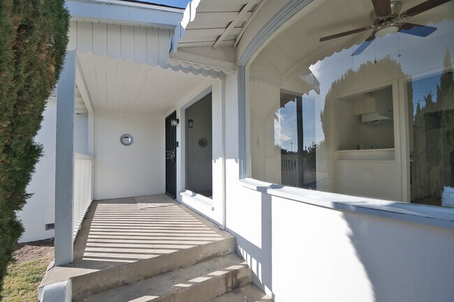 Building Photo - 4559 W 171st St