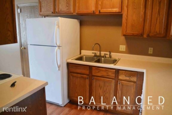 Foto del edificio - 3 br, 2 bath House - 105 E Lake St