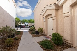 Building Photo - 8707 Roping Rodeo Ave