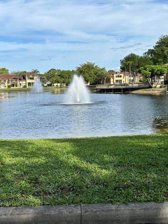 Building Photo - 4863 Via Palm Lakes